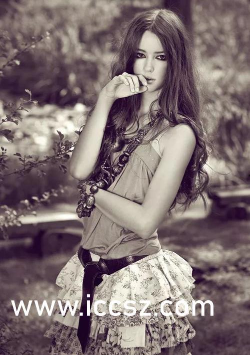 欧美成人午夜真人秀视频