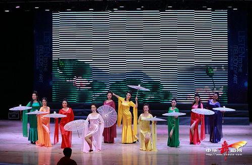 成人朗诵集体稿子大全视频,重温经典，共筑声韵华章