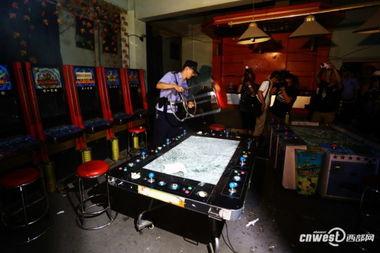 赌博 在线 成人 视频,暗流涌动的灰色地带