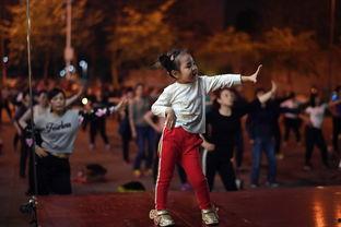 成人开场广场舞视频大全,精选成人开场广场舞视频大全