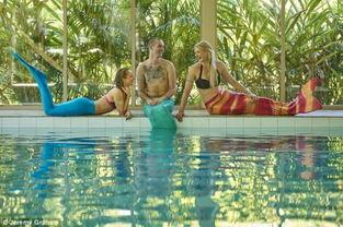 美人鱼成人游泳视频,优雅入水，畅游海洋之美